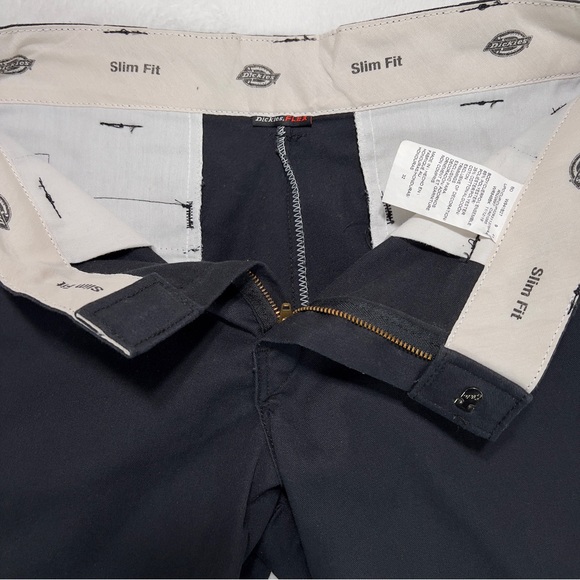 Dickies Slim Fit Shorts 11” Size 32 Flex Black Cell Phone Pocket Seldomly Worn! - Picture 15 of 15